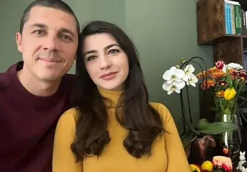 Защо Лена Бориславова избра да роди в Париж?