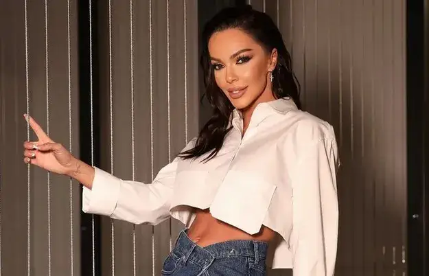 Знак за помирение или заблуда за феновете? Галена цъфна на участие на бившата си дружка Преслава