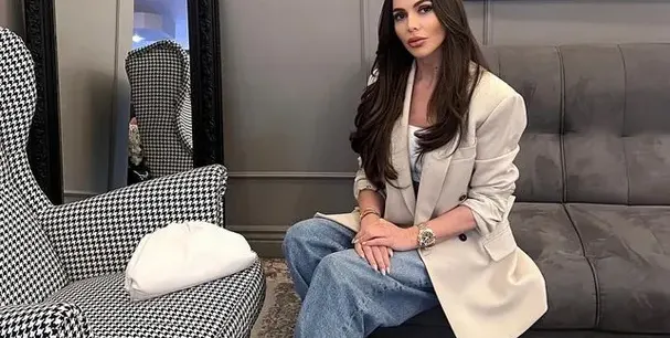 Алисия с нова къща за милион (Певицата броила хиляди за дизайнерско обзавеждане)