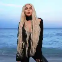 Алисия се върна към русото