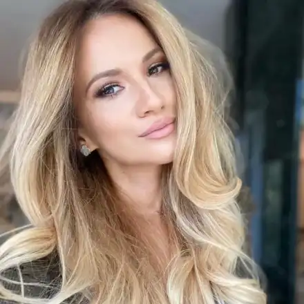 Английският крал прекъсва майчинството на Зейнеб