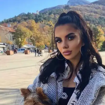 Цвети от „Хелс Китчън“ си няма кавалер за бала