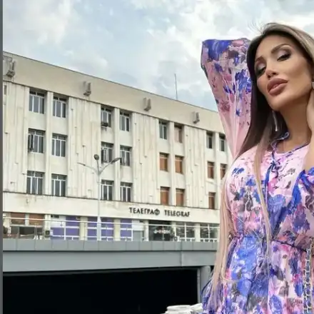 Джулиана Гани е 50 кила, ама друг път!