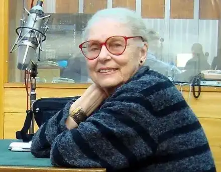 Емилия Радева си отишла в инвалидна количка