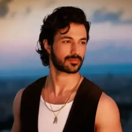 Ергенът бил женен за украинка, разведе се тайно