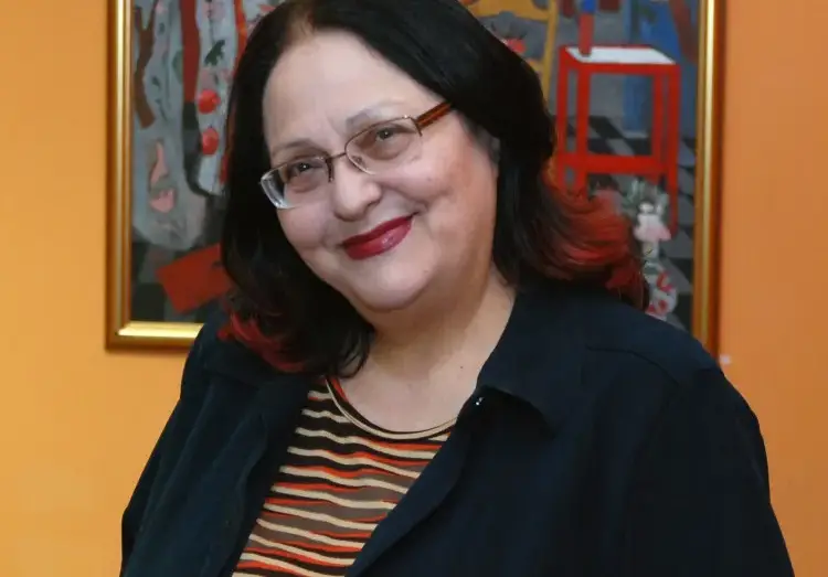 Естрадната легенда Стефка Берова: Заради политиците напуснах България!