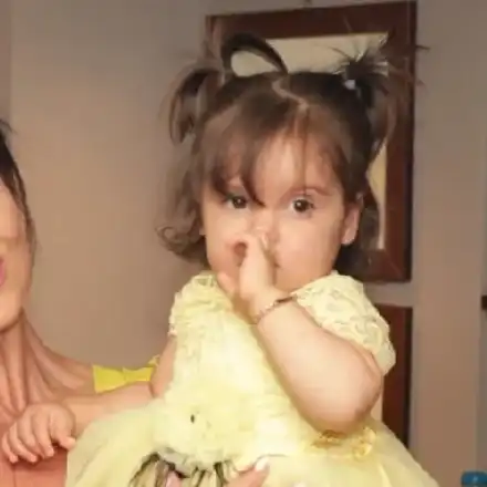 Глория заведе внучката на зоопарк