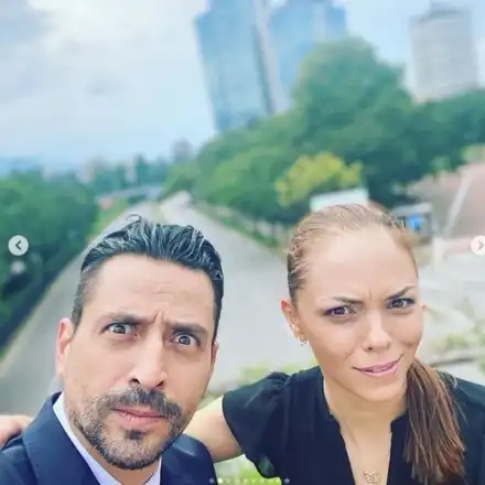 Йоанна Темелкова минава курс за селфи