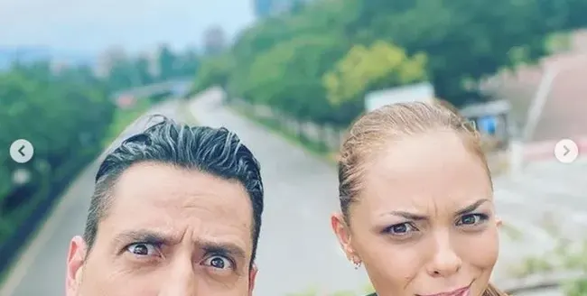 Йоанна Темелкова минава курс за селфи