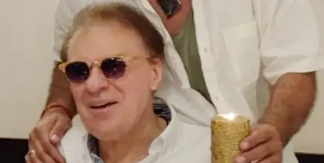 Ивайло на Кеца  плаща заплата  на градинар