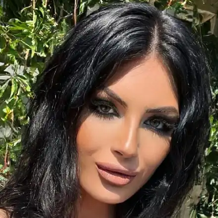 Клъцни-срежи! Мис България с нов нос като на Преслава! (ФОТО)