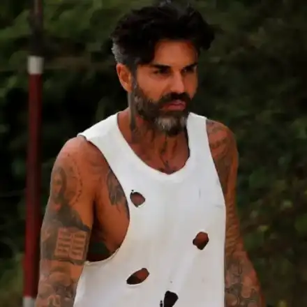 Лихвари взимат  наградата на  Благо Джизъса  от „Сървайвър”