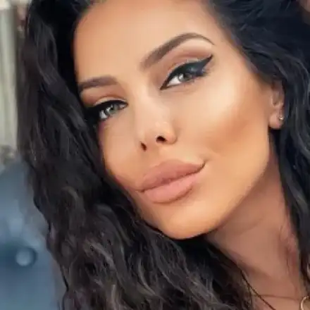 Мисис България одрусана с глоби за 2 бона (СНИМКА)