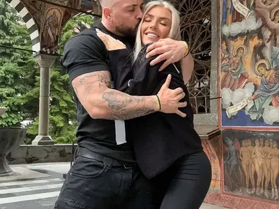 Митака показа новата си любов