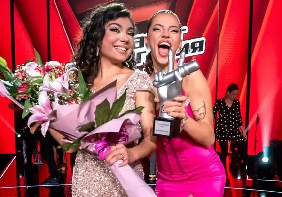 Навръх 24 май: Победителката в „Гласът на България“ е абитуриентка