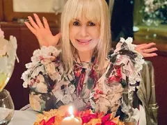 Не е майтап: Лили Иванова кани за селфи с феновете