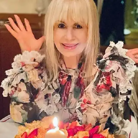 Не е майтап: Лили Иванова кани за селфи с феновете