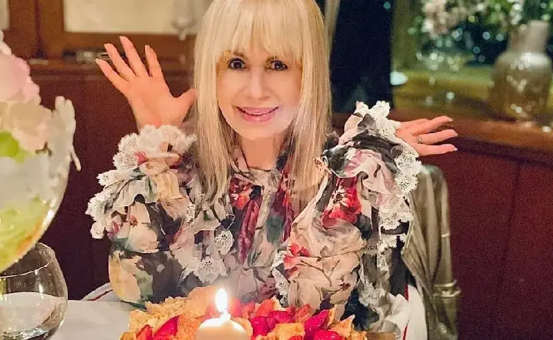 Не е майтап: Лили Иванова кани за селфи с феновете