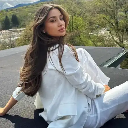 О, Боже! И Саня Борисова  реши, че може да  бъде режисьор!