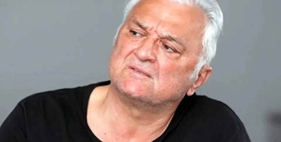 Сашо Диков  не пазарува  в хипермаркети