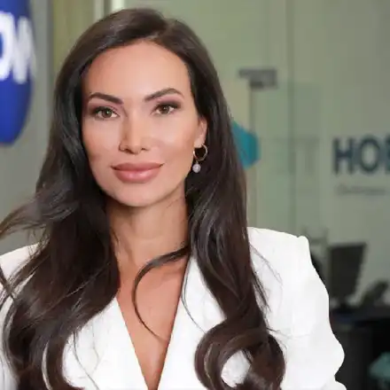 Синоптичката Лора Георгиева заби милионера Лазгин Маджид