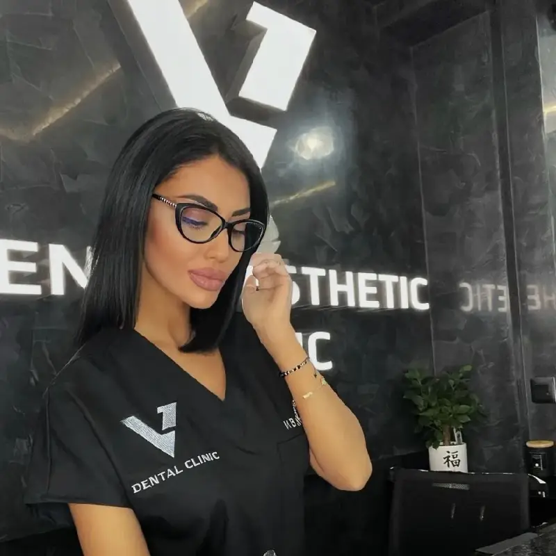 Ванко 1 вербува децата си в денталния бизнес, иска да има очи и уши навсякъде