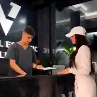 Ванко 1 вербува децата си в денталния бизнес, иска да има очи и уши навсякъде