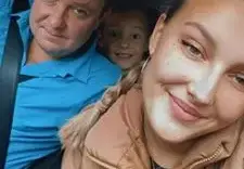 Васил Драганов купува  кола на дъщеря си