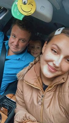 Васил Драганов купува кола на дъщеря си