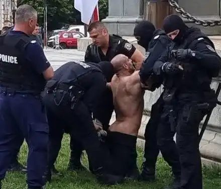 Здравенякът, който подлуди полицията в Русе – брат на Мис България Роси Иванова (СНИМКИ)