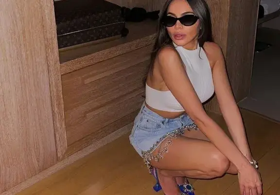 Алисия мери модни дрешки