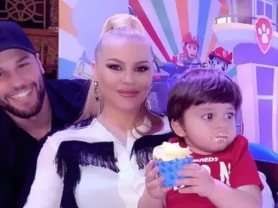 ДесиСлава и Благой заровиха томахавките