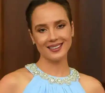 Елена от „Ергенът” обсебена от плетенето