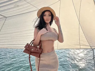 Фолкаджийките Биляниш и Емилия копие на Кардашиян