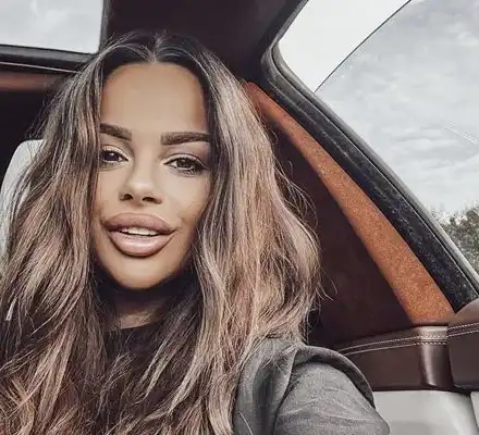 Фризьорки ги продават за екстеншъни: Скандал с коси на онкоболни