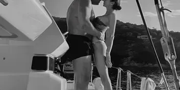 Глезят Симона Пейчева на яхта СНИМКИ