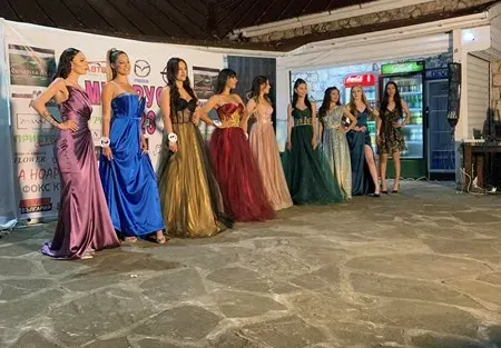 Комари нападат Мис Русе - конкурсът пред провал