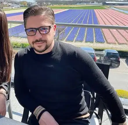 Мъжът на Галена става рокер в „Ангелите на ада“