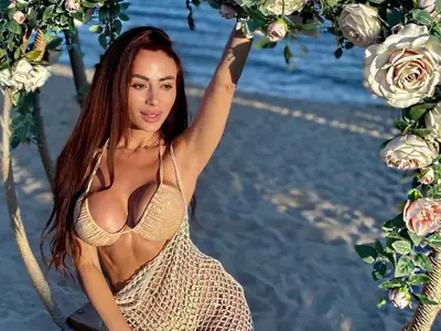 Мариана Маринова препича силикона