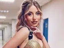 Михаела Маринова си хвана гадже