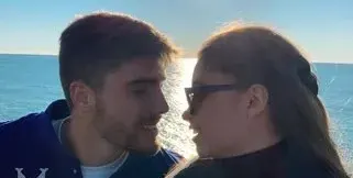 Национал вдигна тайна сватба