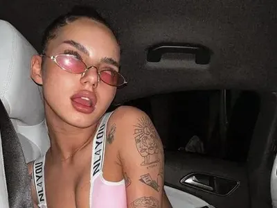 Откритие на Папи Ханс показа горещи извивки (Снимки)