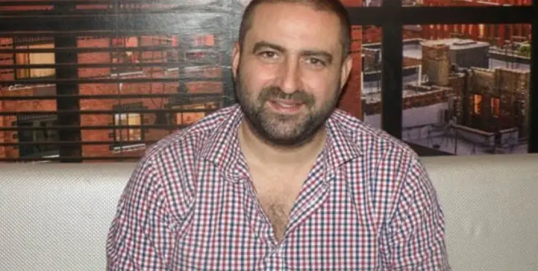 Рапърът Енчев избухна: Вие, боклуци, убихте моя баща!