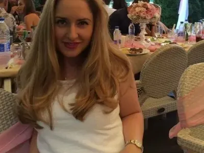 С три дипломи от САЩ: Щерката на Бойко Борисов ще продава недвижими имоти