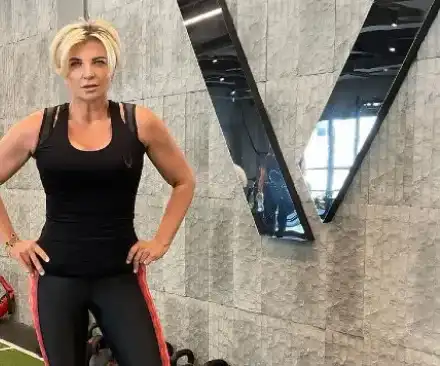 Силвена Роу става 5 часа сутринта