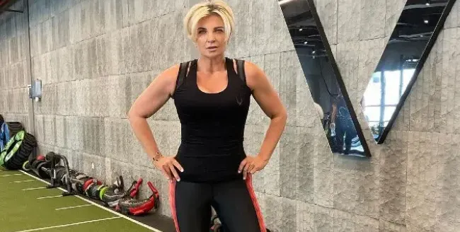 Силвена Роу става 5 часа сутринта