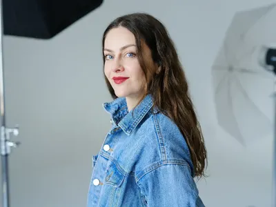 Топ гримьорът Алина Манова прави безплатен летен онлайн курс  СНИМКИ