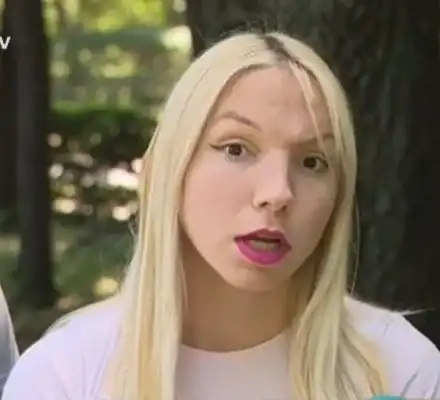 Тротинетката ляга под ножа за смяна на пола