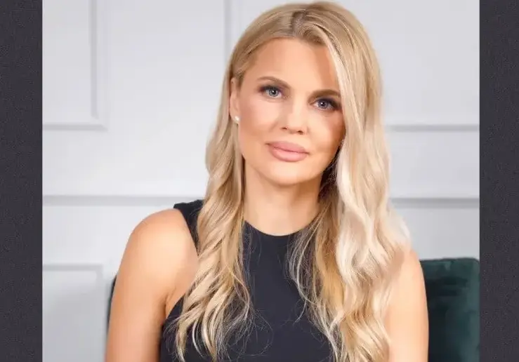 Вдовицата на Шарлопов вече е дипломиран психолог