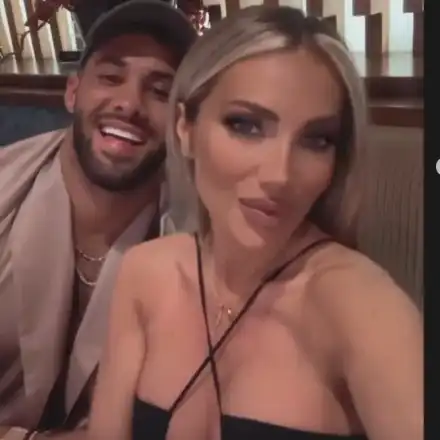 Златка се облече като магистралка за погачата на бебето